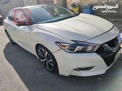 نيسان ماكسيما